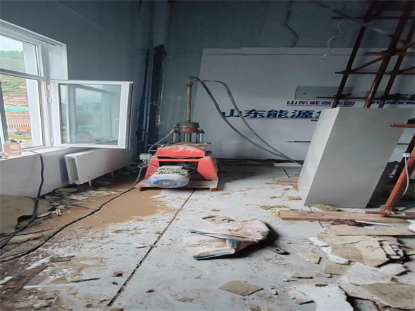 抚远地基基础下沉墙体裂缝加固注浆顶升施工