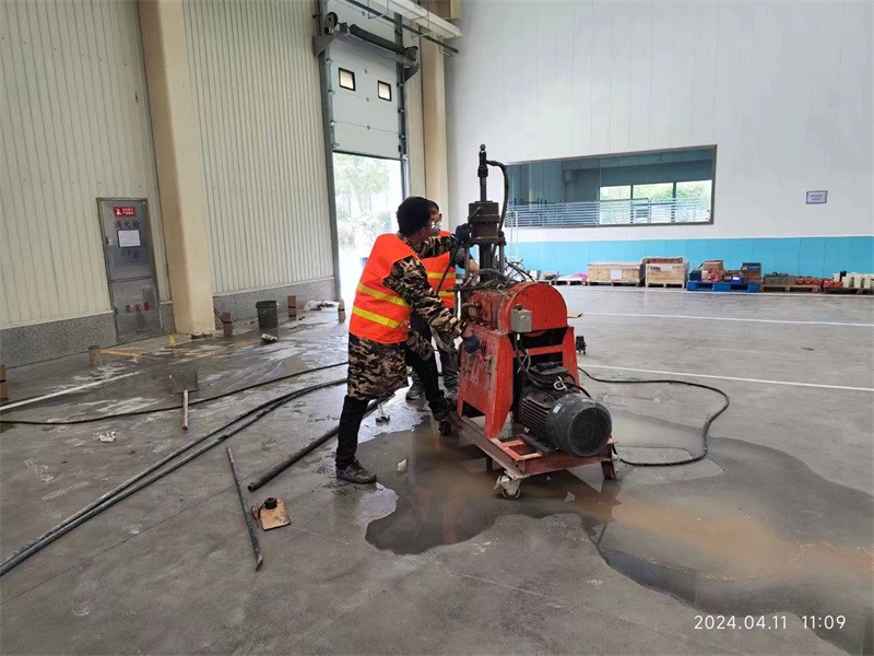 抚远厂房地面下沉塌陷注浆加固施工